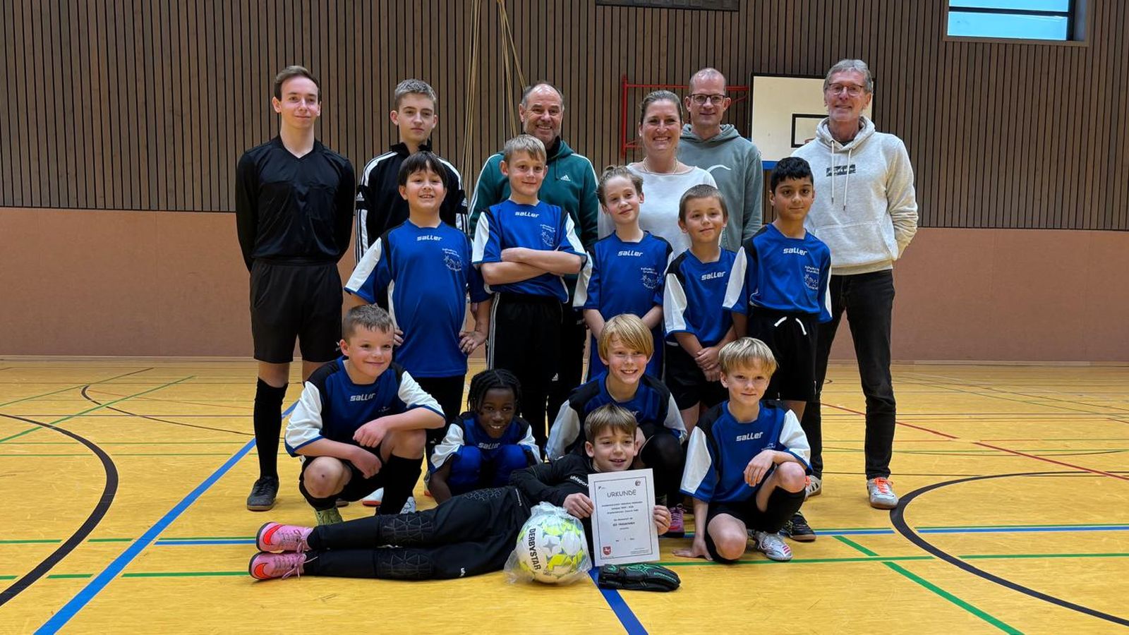Katholische Grundschule Holzminden gewinnt das Grundschulturnier in Holzminden