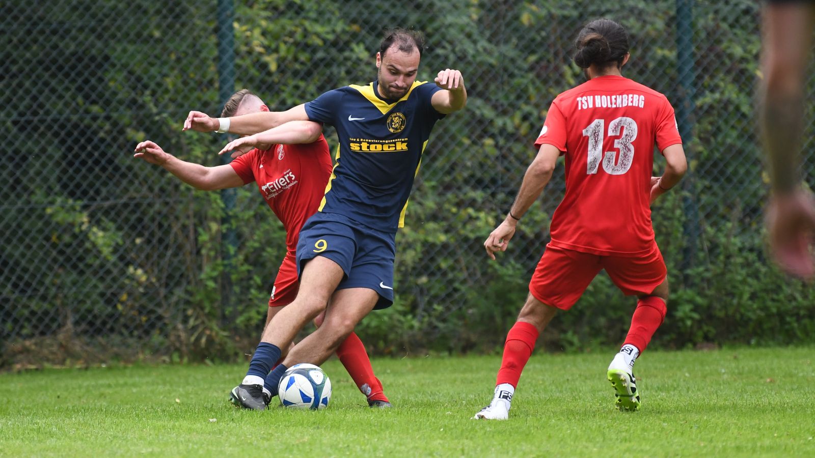 Holenberg gewinnt das Samstagsspiel gegen Lenne