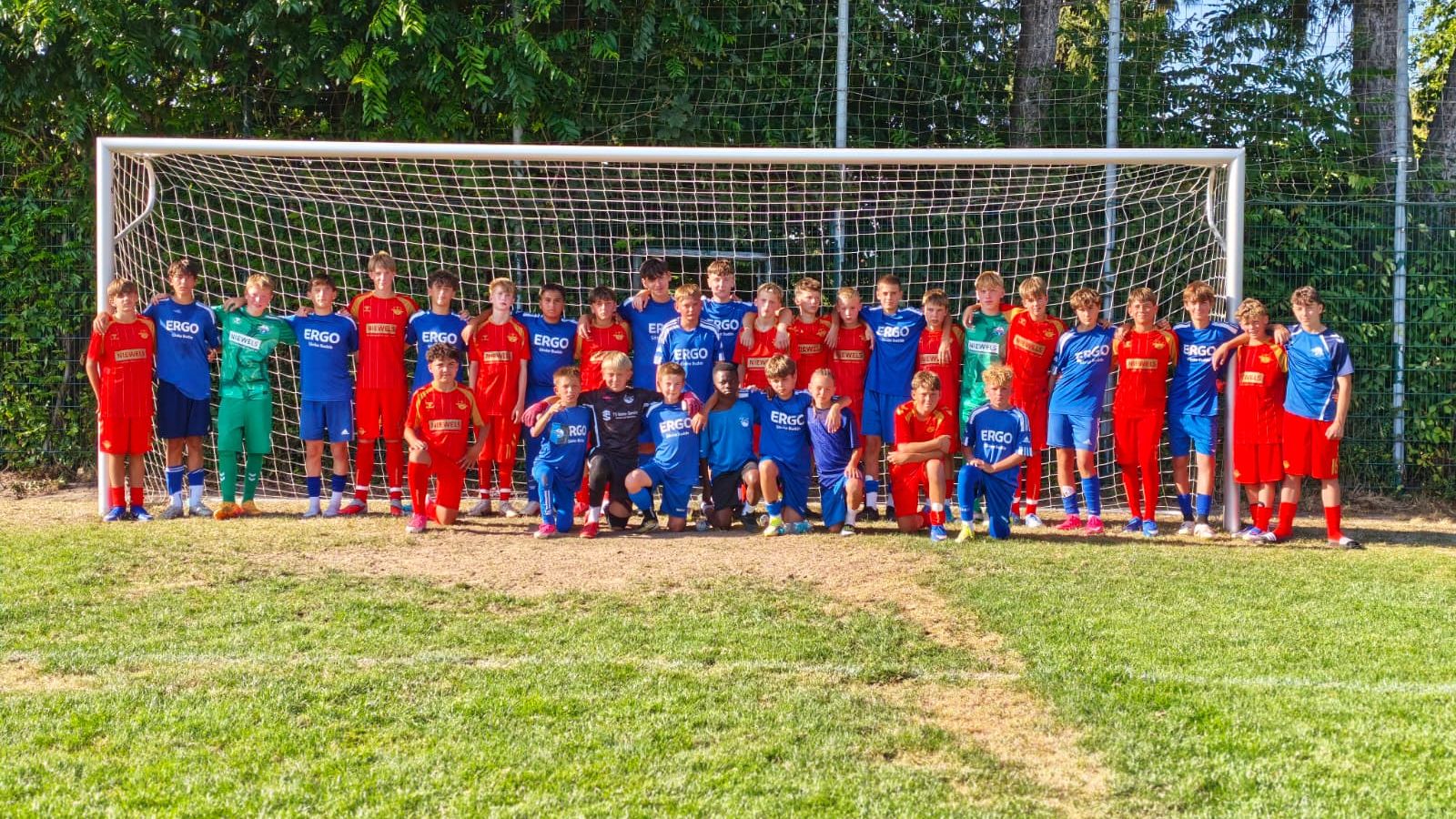 Gemeinsames Trainingslager mit dem SC Paderborn : C-Jugend des SV 06 Holzminden nutzt das Liebigstadion für intensive Trainingstage