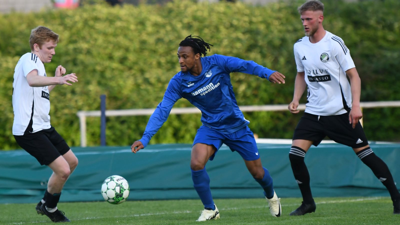 Große Bildergalerie zum Relegationsspiel SV06 Holzminden - Sportfreunde Anderten