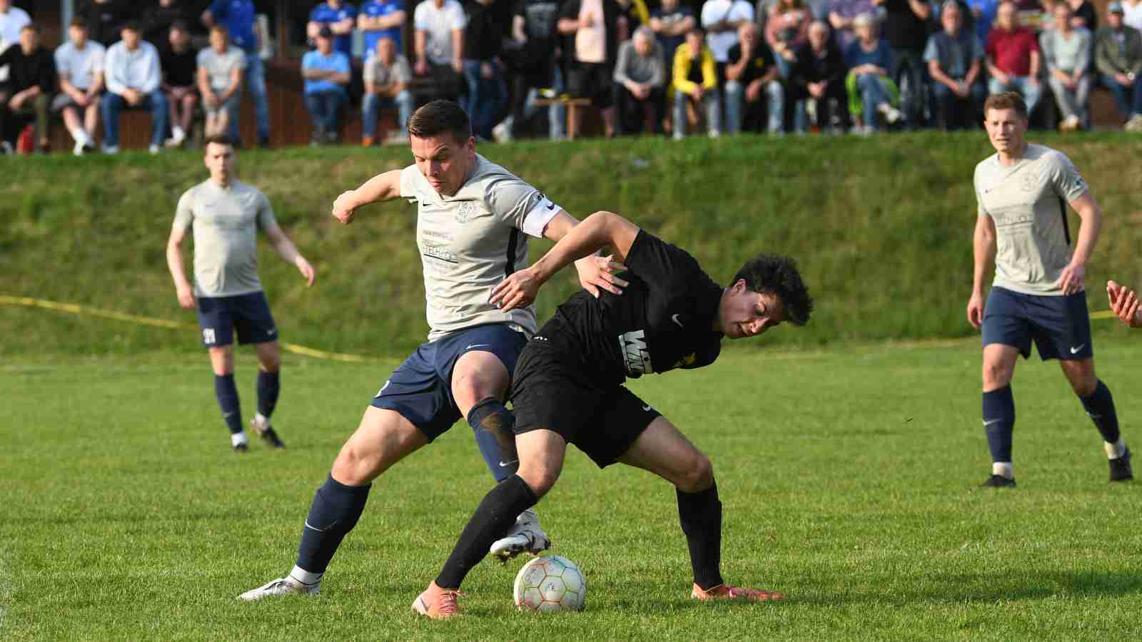 Bildergalerie zum Halbfinale TSV Lenne - FC Eintracht Ammensen